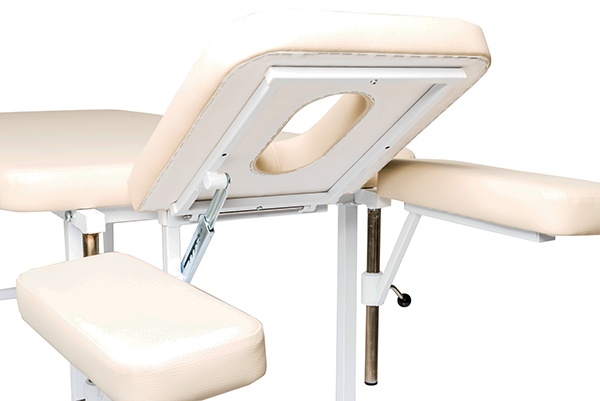 Кушетка массажная стационарная на металлическом каркасе КМ-02