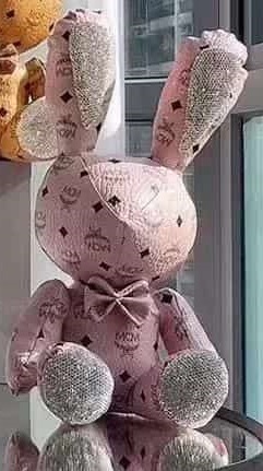 Игрушка интерьерная заяц MCM большой со стразами розовый