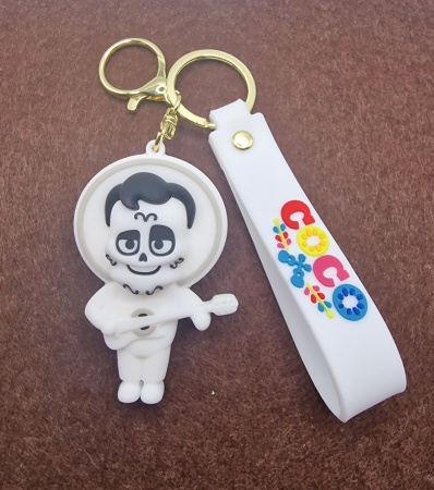Брелок Тайна Коко Эрнесто де ла Крус (Coco)