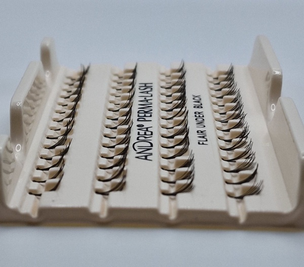 Andrea Пучки ресниц безузелковые супер-короткие (under) черные