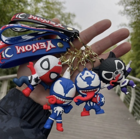 Брелок Веном/ Енот (Venom)