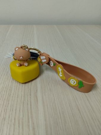 Брелок Сердце на колесиках желтое, умедвеженок