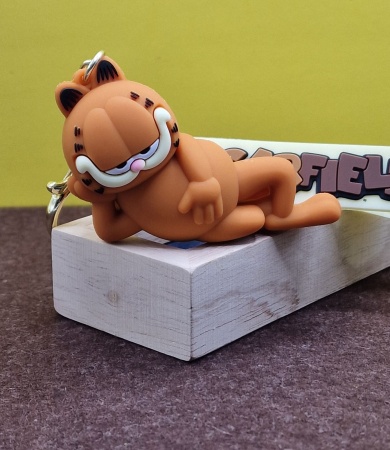 Y&M Кот Гарфилд лежащий (Garfield)