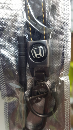 Брелок для ключей автомобиля Honda, экокожа черная, металл матовый (Хонда)