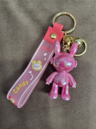 Брелок Космонавт Заяц перламутровый розовый (Candy)