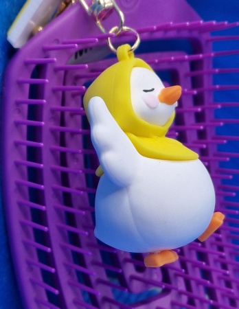 Брелок Утка в желтом платке (Momo duck)