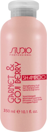 Kapous Professional Studio Питательный укрепляющий шампунь для волос с Гранатом и ягодами Годжи 350мл