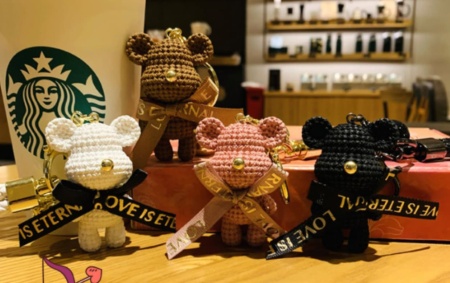 Y&M Брелок Медвежонок BearBrick коричневый