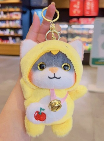 Брелок мягкая игрушка Кот в костюме цыпленка желтый