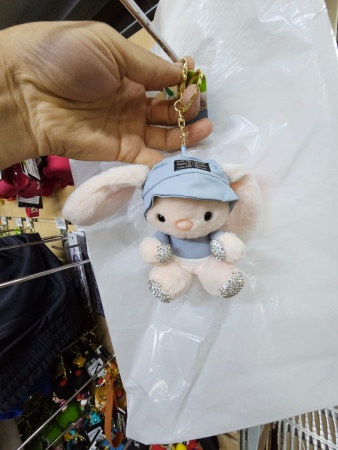 Брелок мягкая игрушка Зайчик в шляпе со стразами, синий