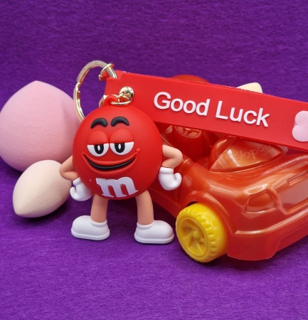 Брелок M&M's Красный (Good Luck)