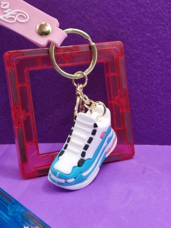 Брелок Кроссовок бело-голубой (Forever sports)