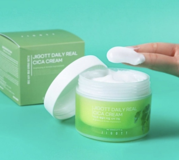 Jigott Крем для лица Центелла азиатская Daily Real Cica Cream 150мл