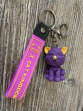 Y&M Брелок Котик в стиле панк фиолетовый (Boom!)