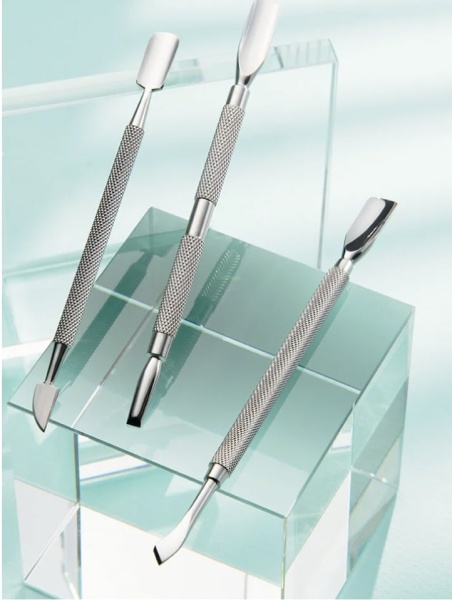 Nippon Nippers Пушер для маникюра двухсторонний (пушер+топорик) 107мм NN_P-03