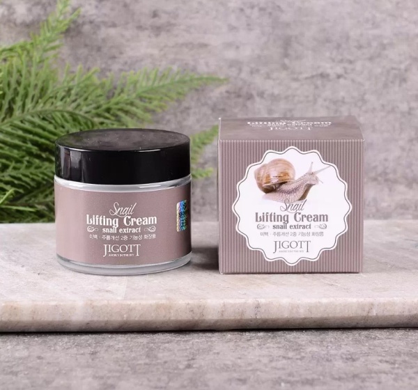 Jigott Крем для лица с экстрактом слизи улитки Snail Lifting Cream Snail Extract 70мл