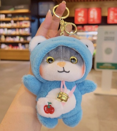 Брелок мягкая игрушка Кот в костюме лягушки голубой