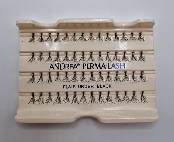 Andrea Пучки ресниц безузелковые супер-короткие (under) черные