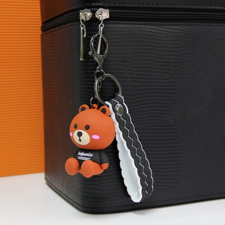 Брелок Медведь в футболке черный (Jinjiuniu)