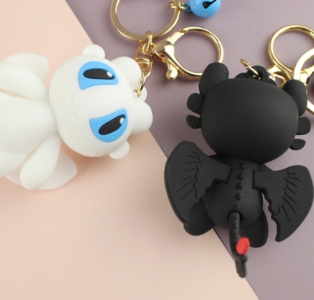 Брелок Дракон Ночная Фурия (Беззубик) белый