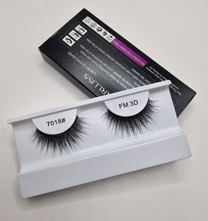 Y&M Ресницы накладные 3D Стерео эффект Marlliss Natural&Soft №7018